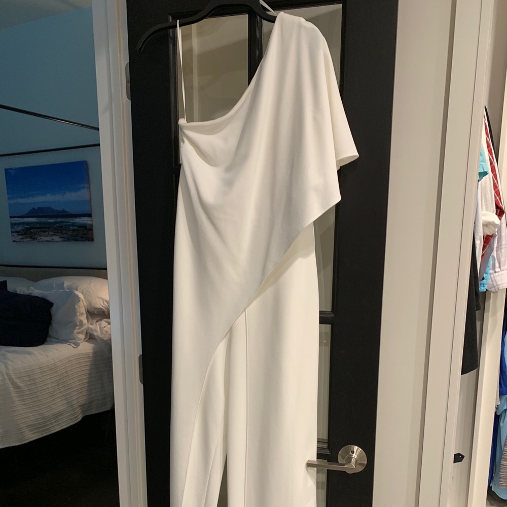 White jumper